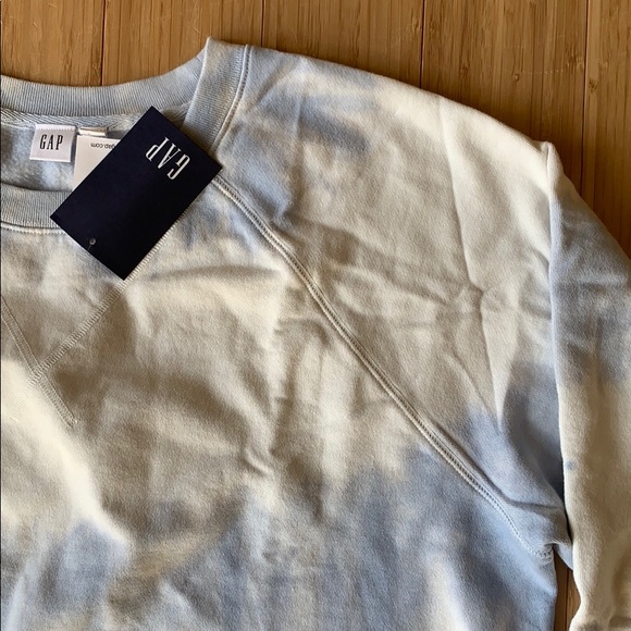 NWT super comfy GAP Crew neck sweatshirt size LG - Picture 2 of 3